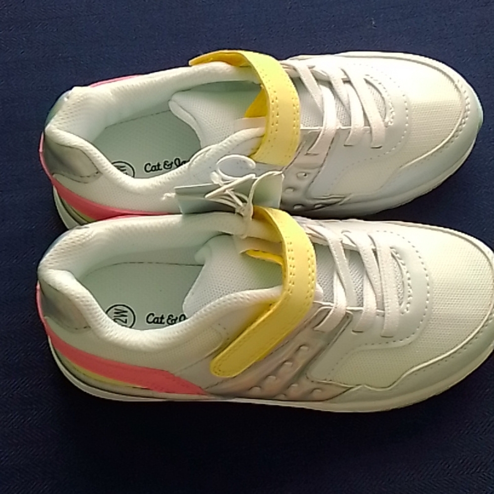 Cat and Jack 12w sneakers